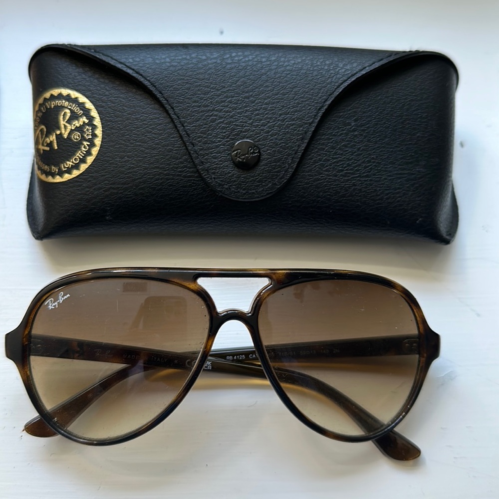 Ray Bands sunglasses